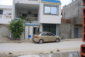 Hammam Chatt Bir El Bey Location Appart. 3 pices Gps  rez de chauss avec entre de voiture