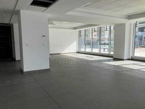 Cite El Khadra Zone urbaine nord Location Surfaces Bureau open space centre urbain