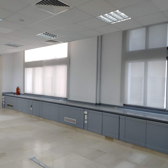 La Marsa&nbsp;Berge Du Lac&nbsp;Bureaux & Commerces&nbsp;Bureau&nbsp;Spacieux bureau 400 m hall plus 7  au lac 1