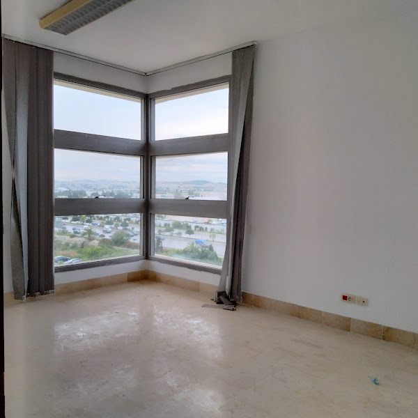 La Marsa&nbsp;Berge Du Lac&nbsp;Bureaux & Commerces&nbsp;Bureau&nbsp;Jolie immeuble bureautique 1026 m2 au lac 1