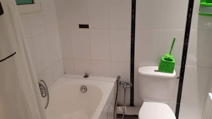 Ariana Ville&nbsp;Cite Ennasr 1&nbsp;Location vacances&nbsp;Appart. 2 pi�ces&nbsp;S1 meubl� par nuit�e naser    70dt