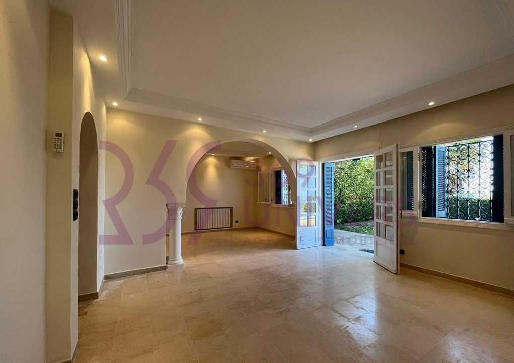 La Marsa&nbsp;Gammart&nbsp;Location&nbsp;Maisons&nbsp;Duplex avec piscine a gammarth ref rd005