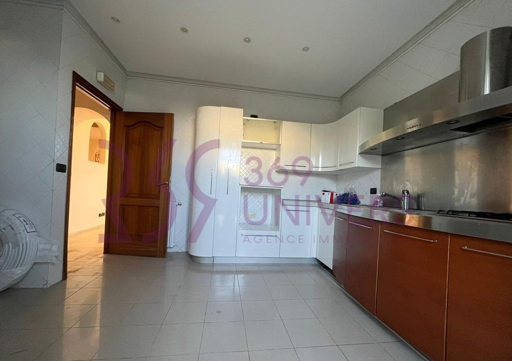 La Marsa&nbsp;Gammart&nbsp;Location&nbsp;Maisons&nbsp;Duplex avec piscine a gammarth ref rd005