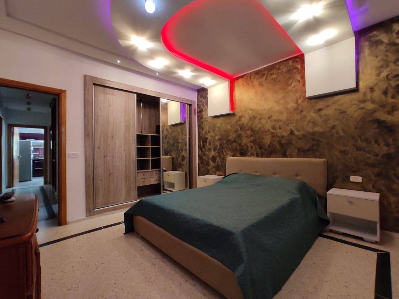 Ain Zaghouan&nbsp;Jardins de Carthage&nbsp;Location&nbsp;Appart. 4 pi�ces&nbsp;Villa avec piscine jardin de carthage