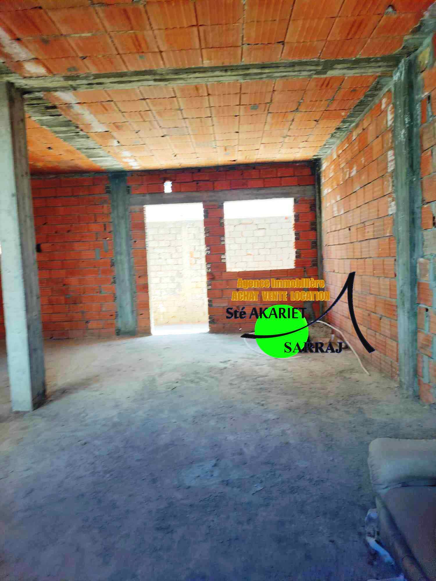 Akouda&nbsp;Chatt Meriem&nbsp;Vente&nbsp;Maisons&nbsp;Immeuble inachev� � 400m�tre de la plage tantana