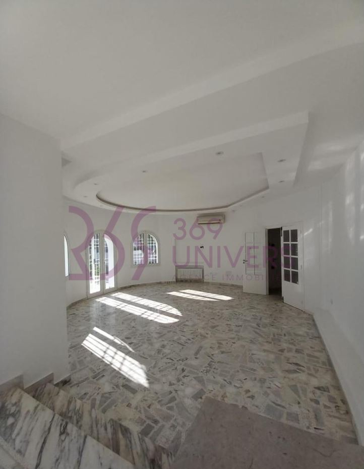La Marsa&nbsp;Gammart&nbsp;Location&nbsp;Maisons&nbsp;Villa avec piscine � gammarth ref rh038