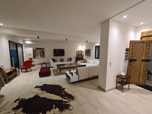 Hammamet&nbsp;Zone Hoteliere&nbsp;Vente&nbsp;Appart. 5 pi�ces+&nbsp;Villa haut standing avec piscine