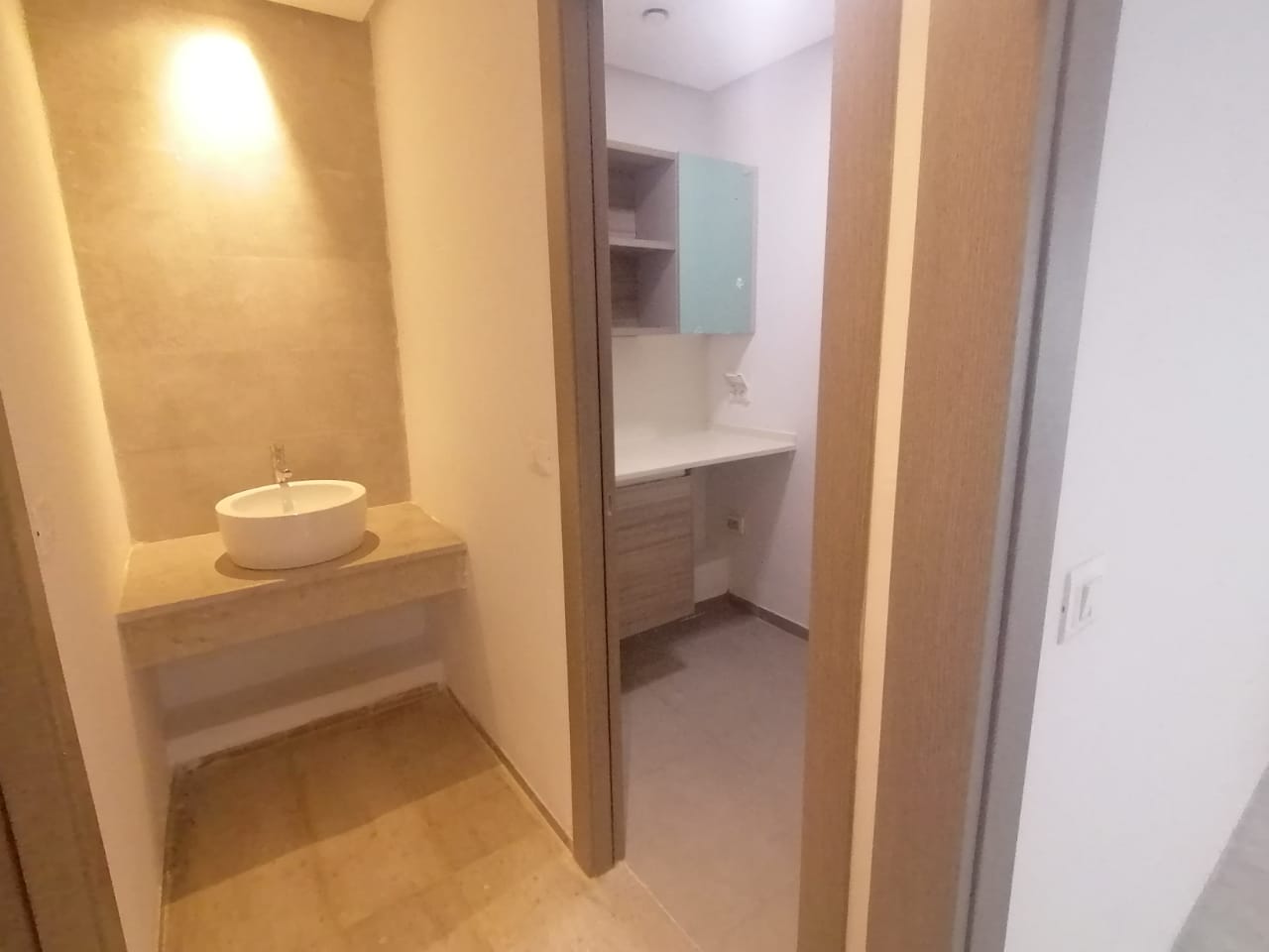 La Marsa&nbsp;Berge Du Lac&nbsp;Location&nbsp;Appart. 2 pi�ces&nbsp;Bureau 2 pieces au lac 2