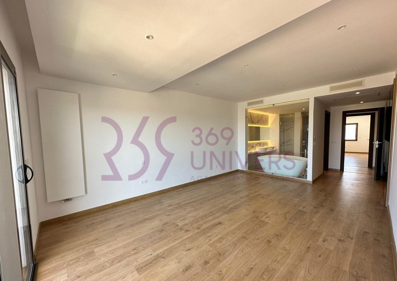 La Marsa&nbsp;Gammart&nbsp;Location&nbsp;Appart. 3 pi�ces&nbsp;Penthouse avec vue sur mer � gammarth ref ra038