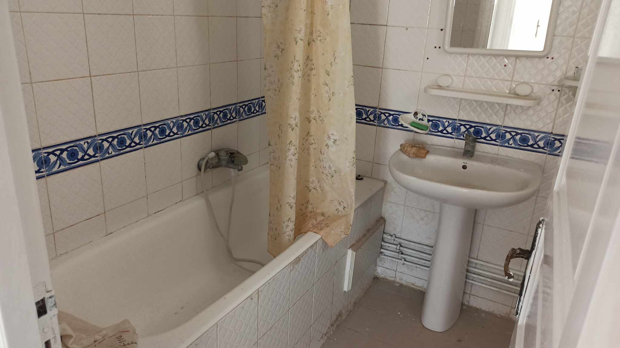 La Soukra&nbsp;Cite Ettaamir&nbsp;Vente&nbsp;Appart. 3 pi�ces&nbsp;App s3 � ariana borj louzir