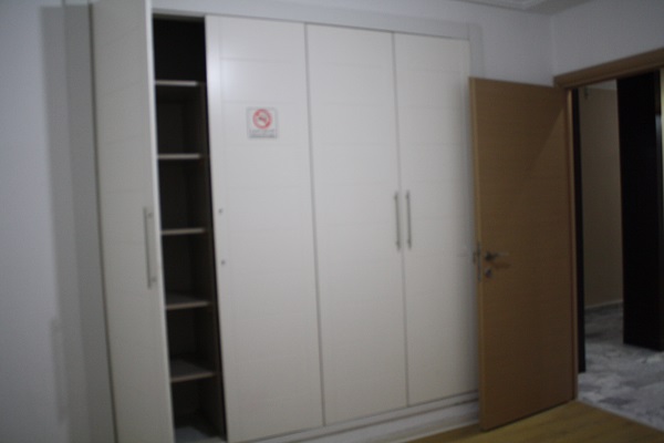 Ezzahra&nbsp;Ezzahra&nbsp;Location&nbsp;Appart. 5 pi�ces+&nbsp;Gps grand appart haut standing