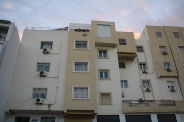 Ezzahra&nbsp;Ezzahra&nbsp;Location&nbsp;Appart. 5 pi�ces+&nbsp;Gps grand appart haut standing