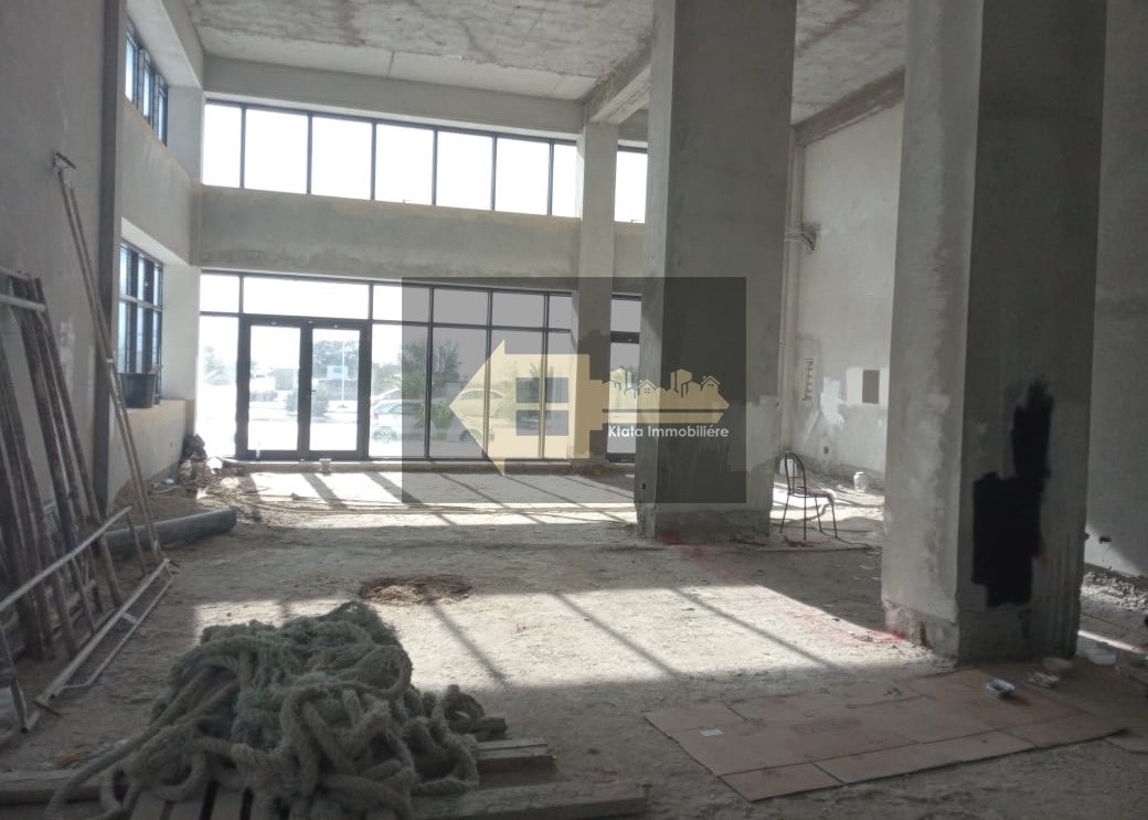 La Marsa Berge Du Lac Bureaux & Commerces Surfaces Lac2 loc espace  comm 146 m2