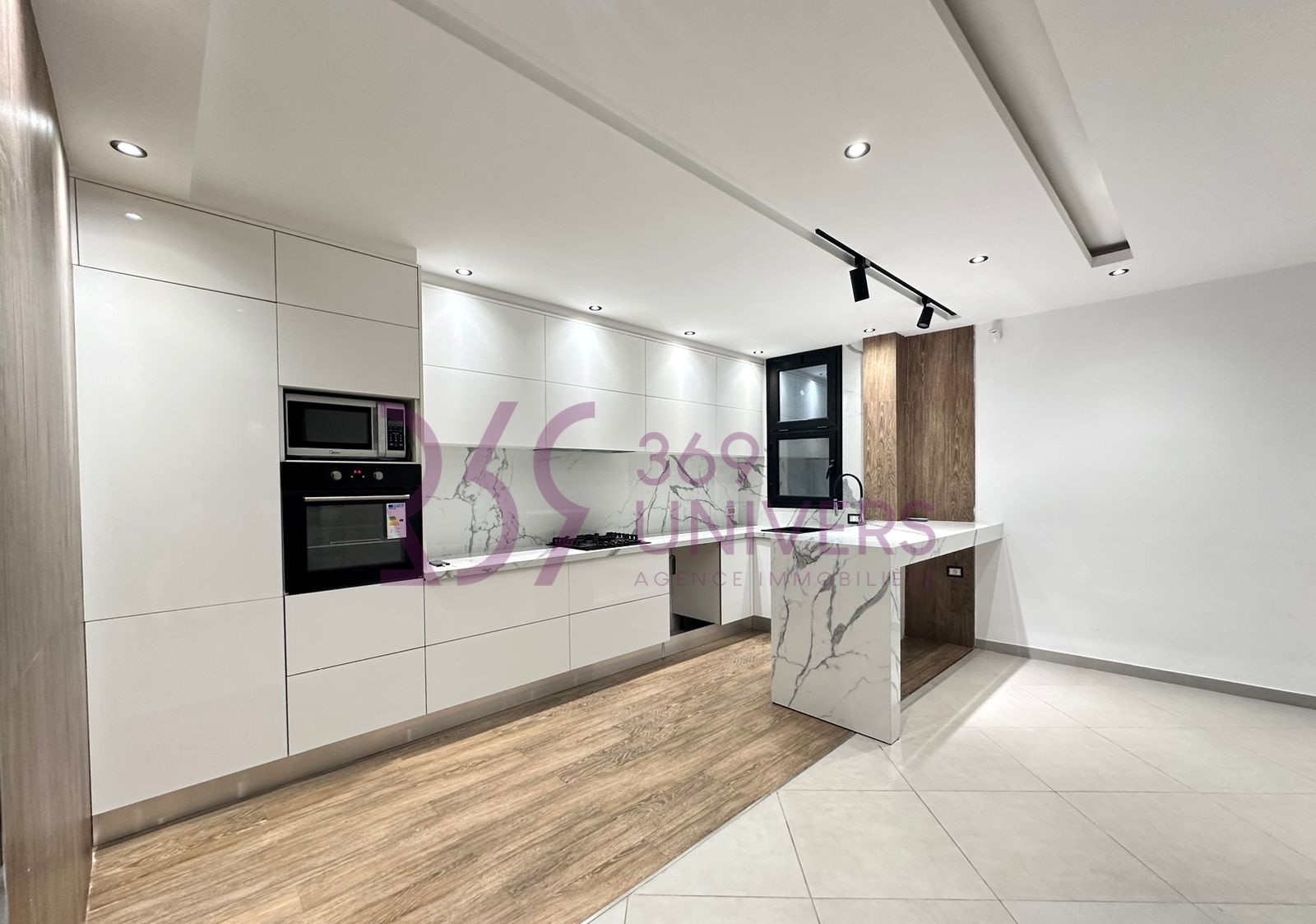 Ain Zaghouan&nbsp;Jardins de Carthage&nbsp;Location&nbsp;Appart. 3 pi�ces&nbsp;Etage de villa aux jardins de carthage ref ra052