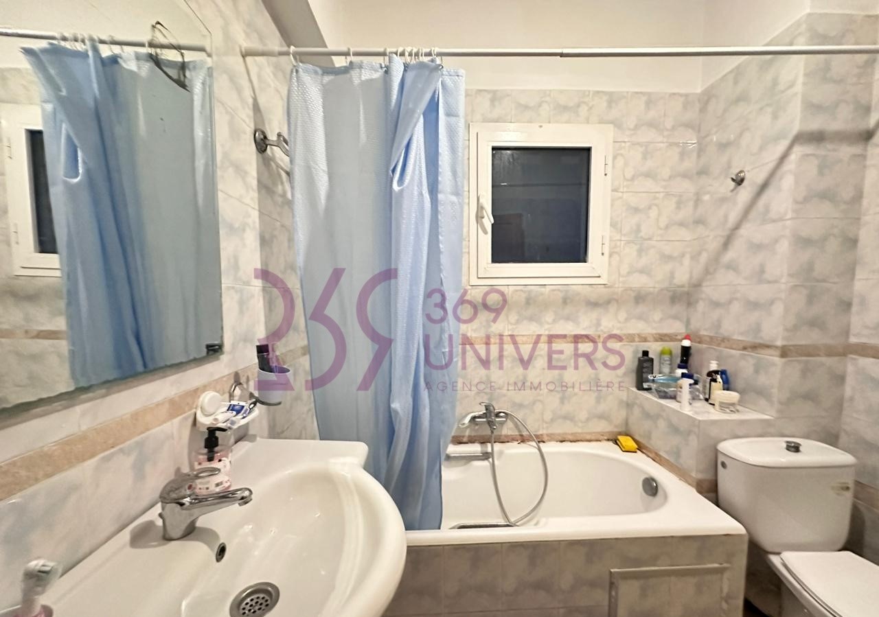 La Marsa&nbsp;Berge Du Lac&nbsp;Location&nbsp;Appart. 3 pi�ces&nbsp;Appartement avec terrasse au lac 1 ref ra057