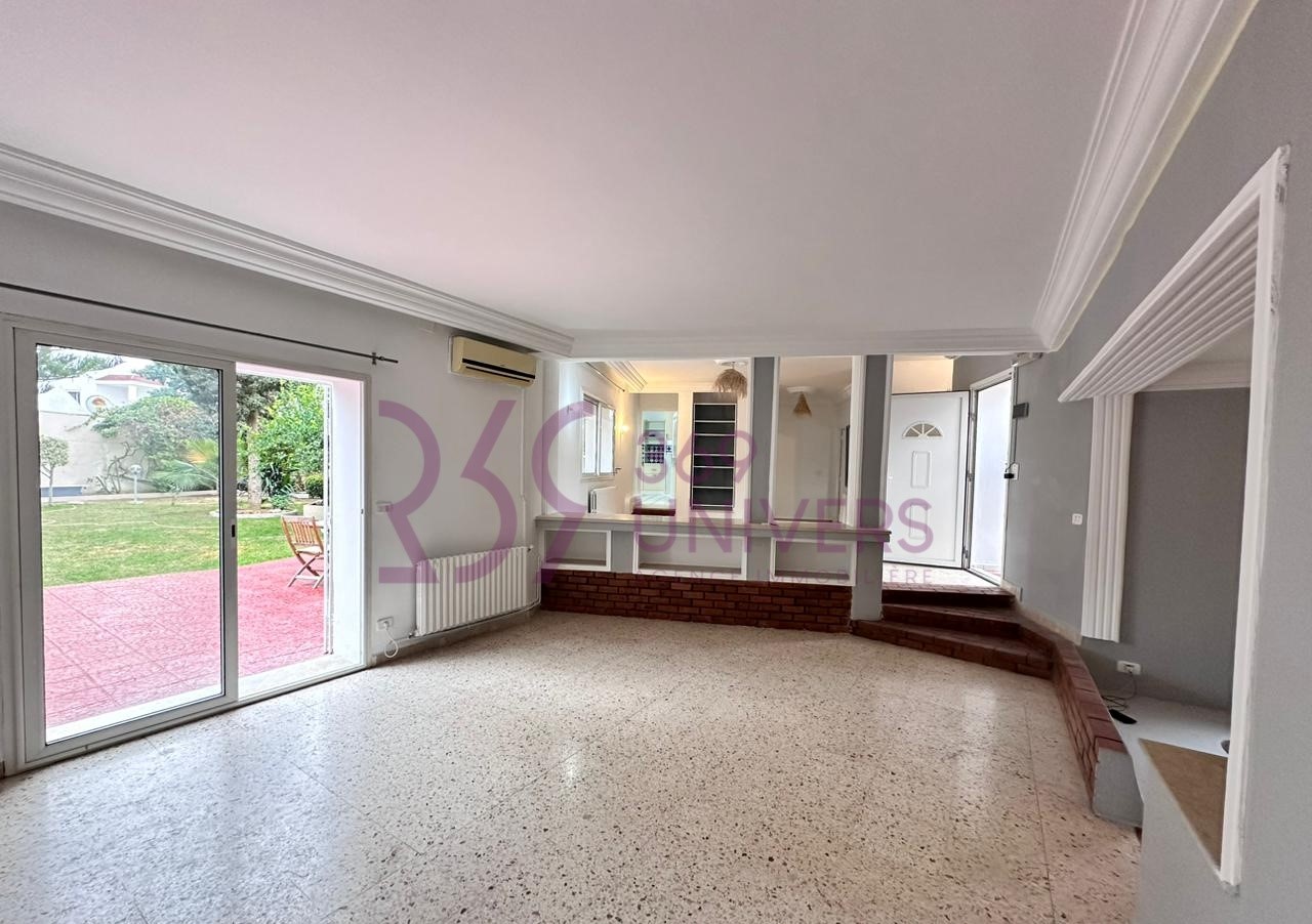 La Marsa&nbsp;Marsa Ennassim&nbsp;Location&nbsp;Maisons&nbsp;Villa avec piscine � la marsa ref rh081