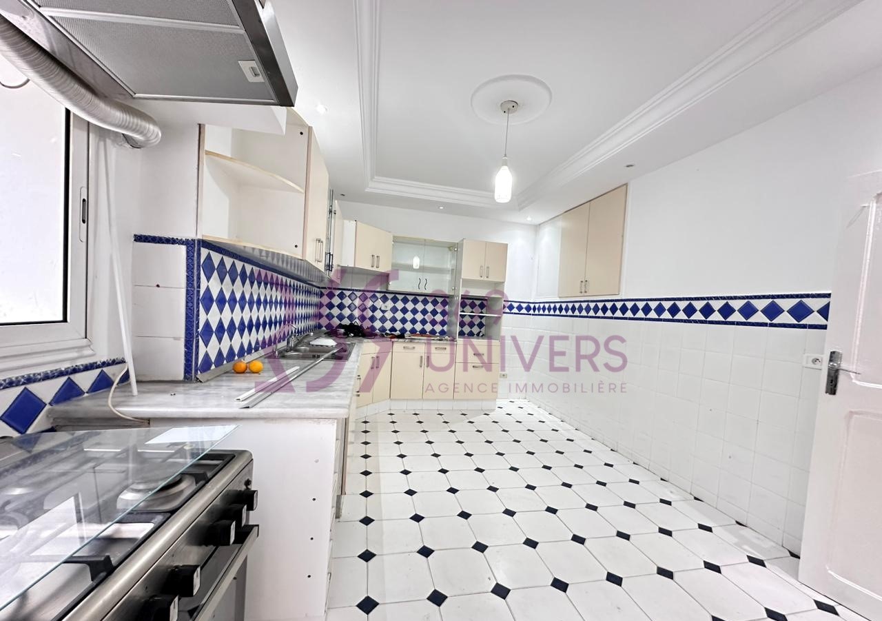 La Marsa&nbsp;Marsa Ennassim&nbsp;Location&nbsp;Maisons&nbsp;Villa avec piscine � la marsa ref rh081