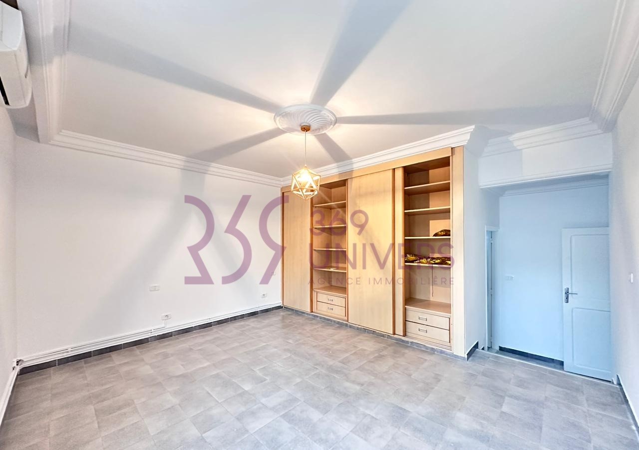 La Marsa&nbsp;Marsa Ennassim&nbsp;Location&nbsp;Maisons&nbsp;Villa avec piscine � la marsa ref rh081