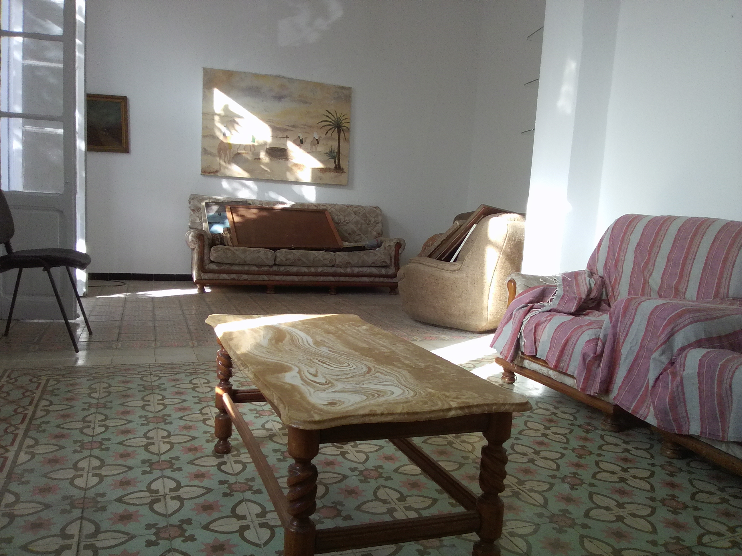 Bab Bhar&nbsp;Hedi Chaker&nbsp;Vente&nbsp;Appart. 5 pi�ces+&nbsp;Spacieux appartement