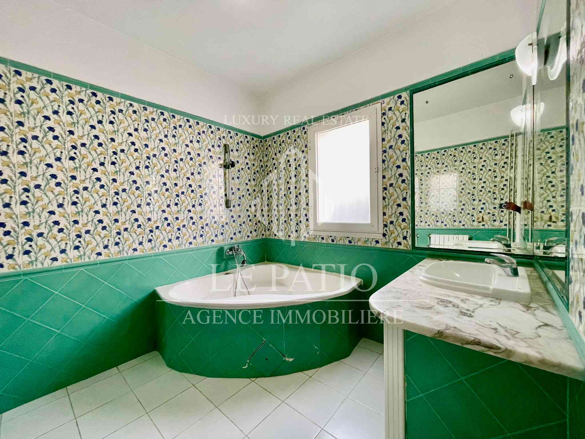 La Marsa&nbsp;Marsa Safsaf&nbsp;Location&nbsp;Maisons&nbsp;Villa s4 � la marsa