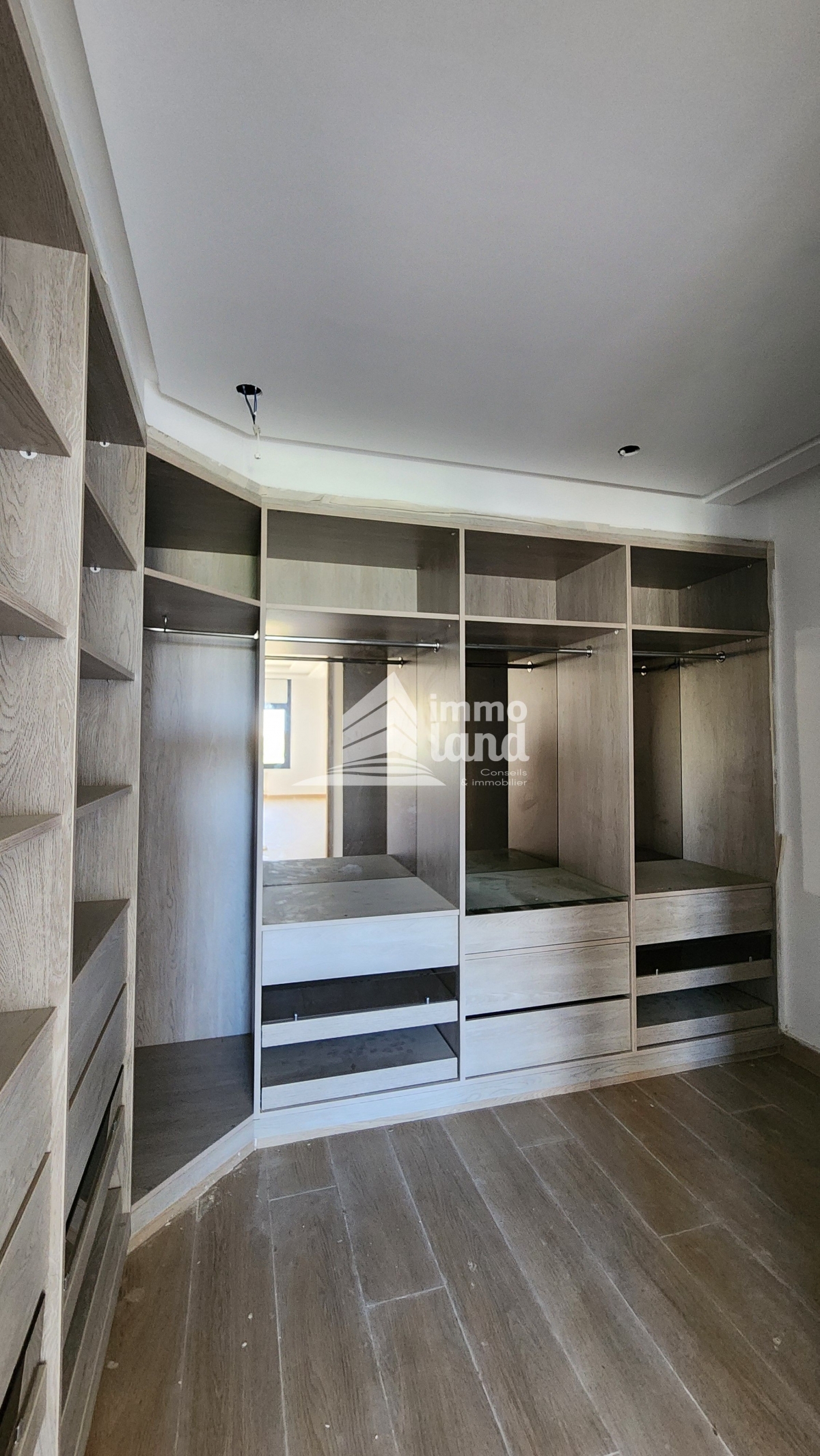 La Soukra&nbsp;Dar Fadhal&nbsp;Vente&nbsp;Maisons&nbsp;Villa de maitre s4 � la soukra