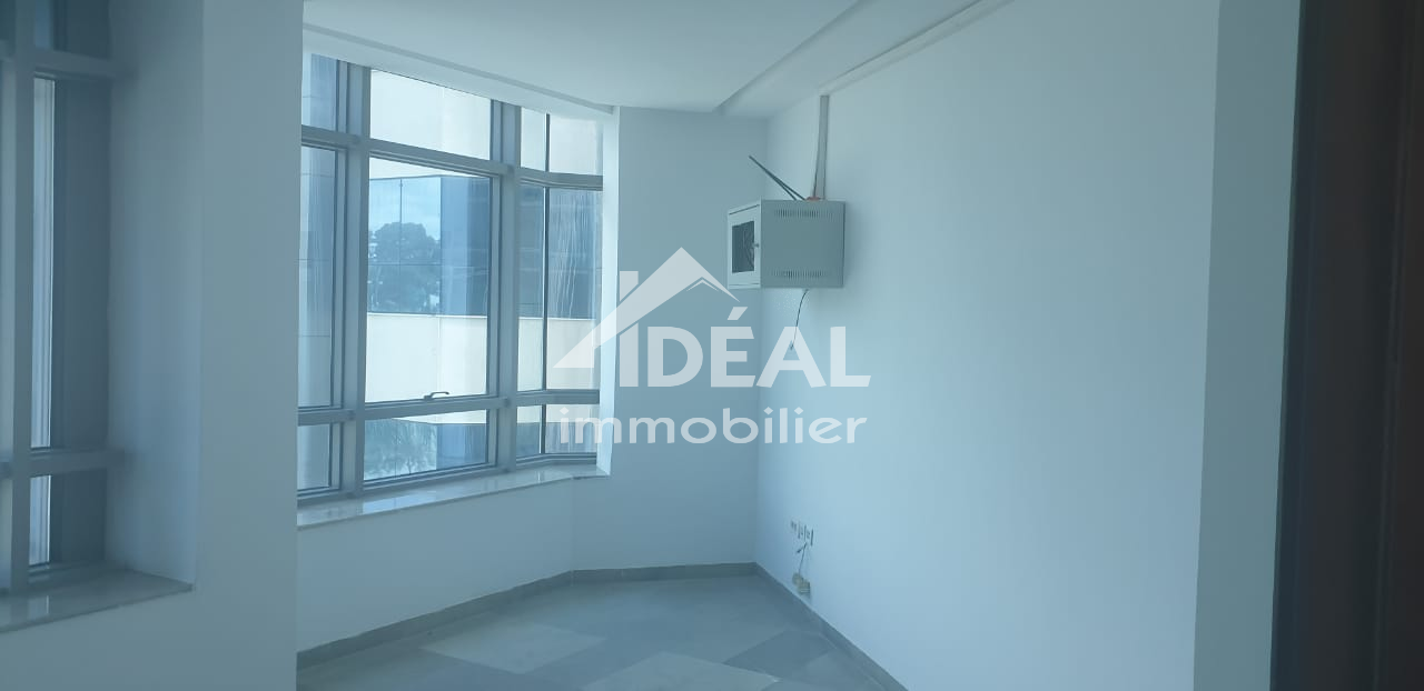 La Marsa&nbsp;Berge Du Lac&nbsp;Bureaux & Commerces&nbsp;Bureau&nbsp;Al bureau a4 au lac1