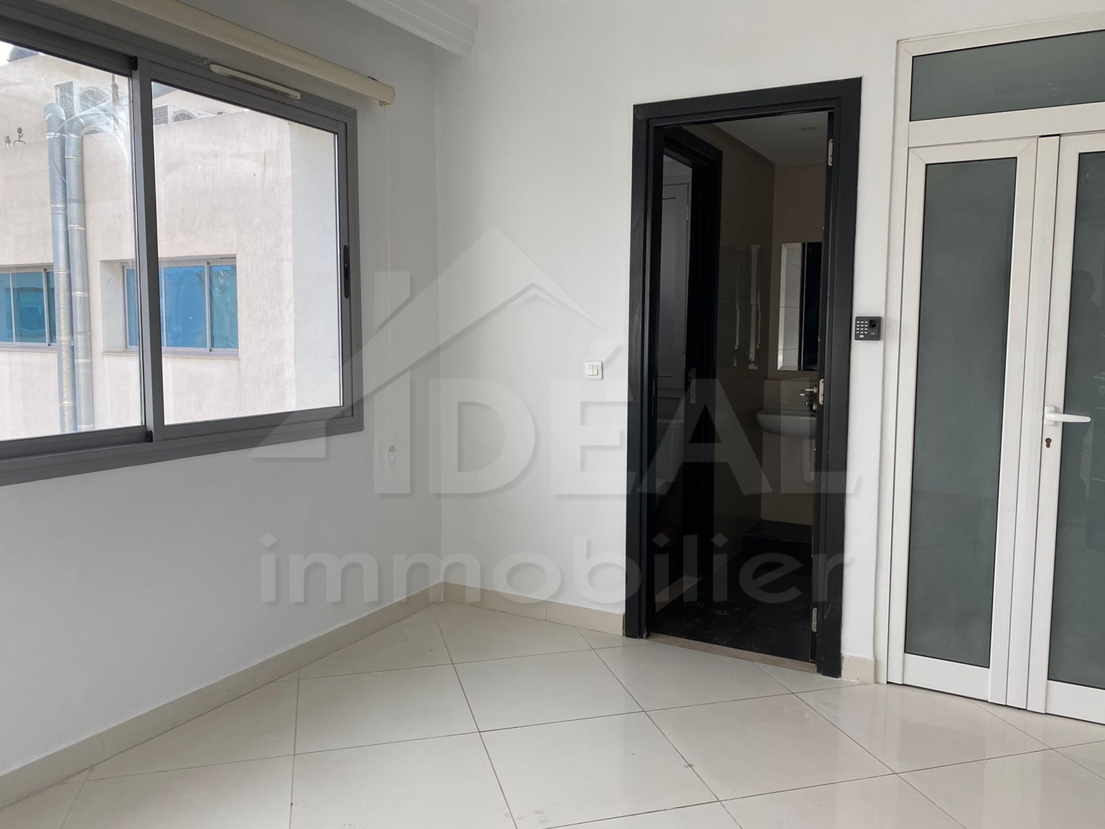 Bureaux & Commerces&nbsp;Bureau