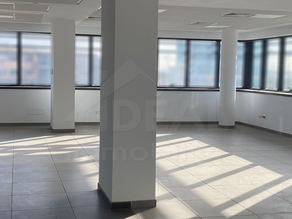El Kram&nbsp;Le Kram&nbsp;Bureaux & Commerces&nbsp;Bureau&nbsp;Al bureau de492m2 au lac3