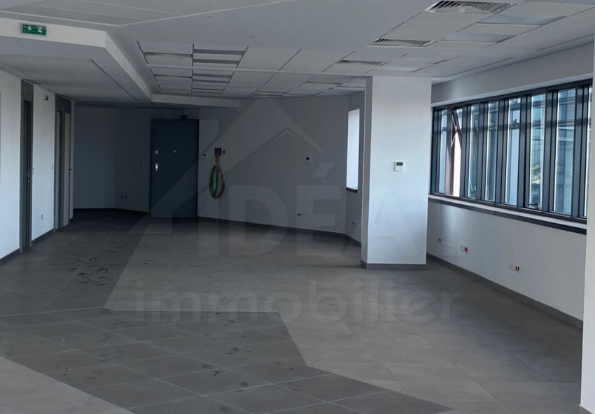 Bureaux & Commerces Bureau