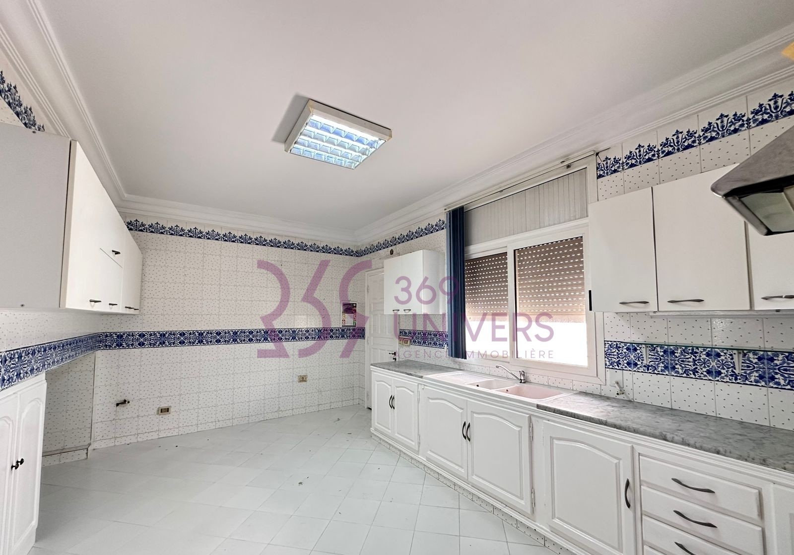La Marsa&nbsp;Gammart&nbsp;Location&nbsp;Maisons&nbsp;Villa avec piscine � gammarth ref rh099