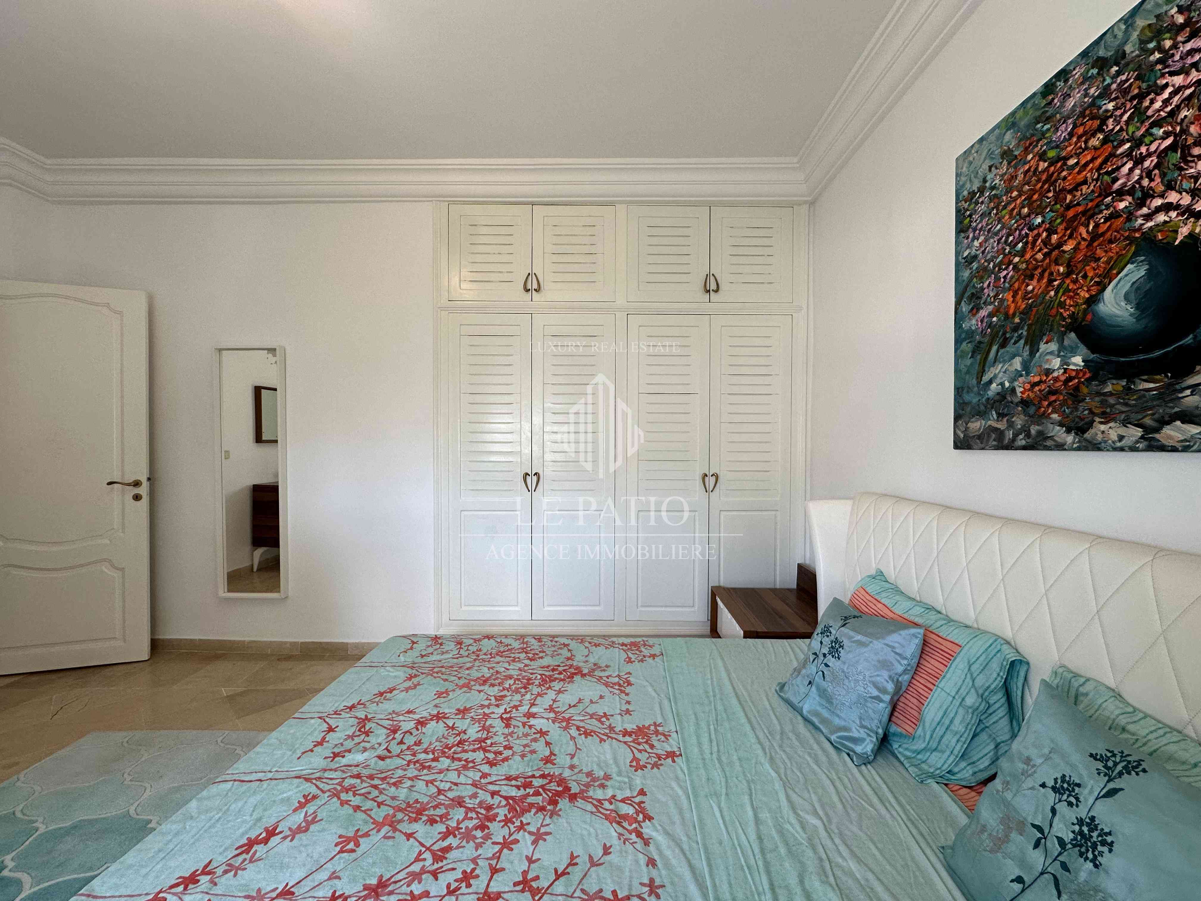 La Marsa Cite Du Stade Location Appart. 4 pices Etage de villa meubl a la marsa