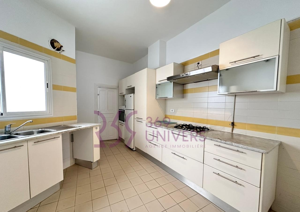 La Marsa&nbsp;Marsa Safsaf&nbsp;Location&nbsp;Maisons&nbsp;Villa meubl�e avec terrasse � la marsa ref rh108