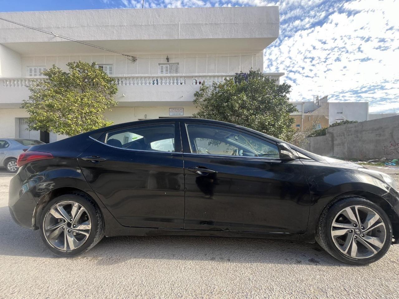 Hyundai Elantra