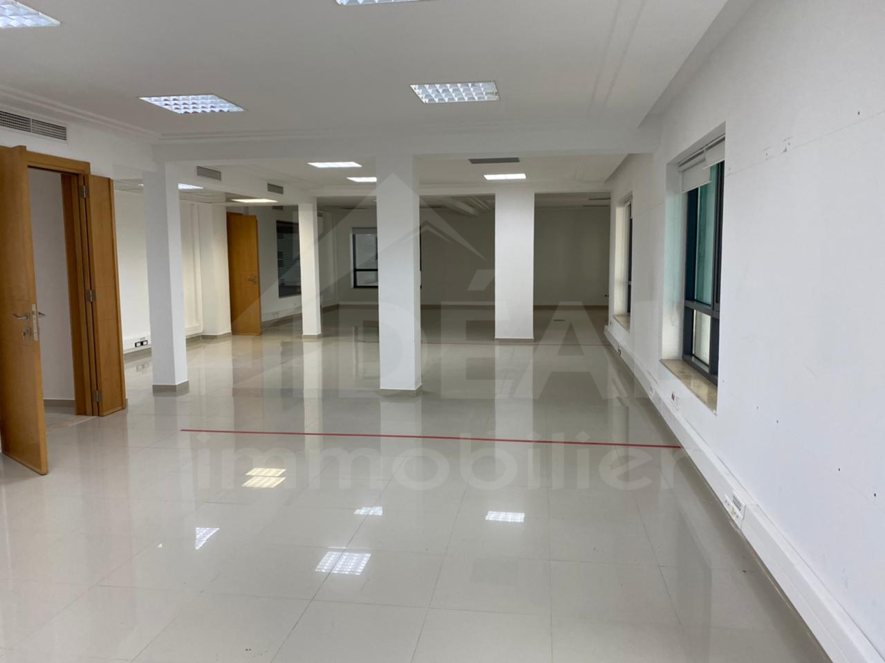 Bureaux & Commerces Bureau