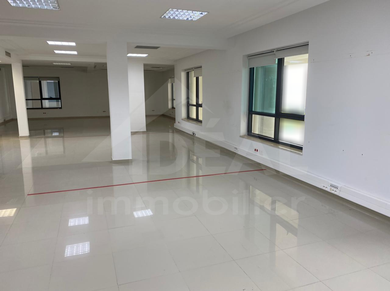 La Marsa Berge Du Lac Bureaux & Commerces Bureau Al bureau a6 au lac1