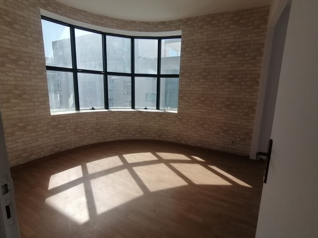 La Marsa&nbsp;Berge Du Lac&nbsp;Location&nbsp;Appart. 3 pi�ces&nbsp;Bureau au lac 1