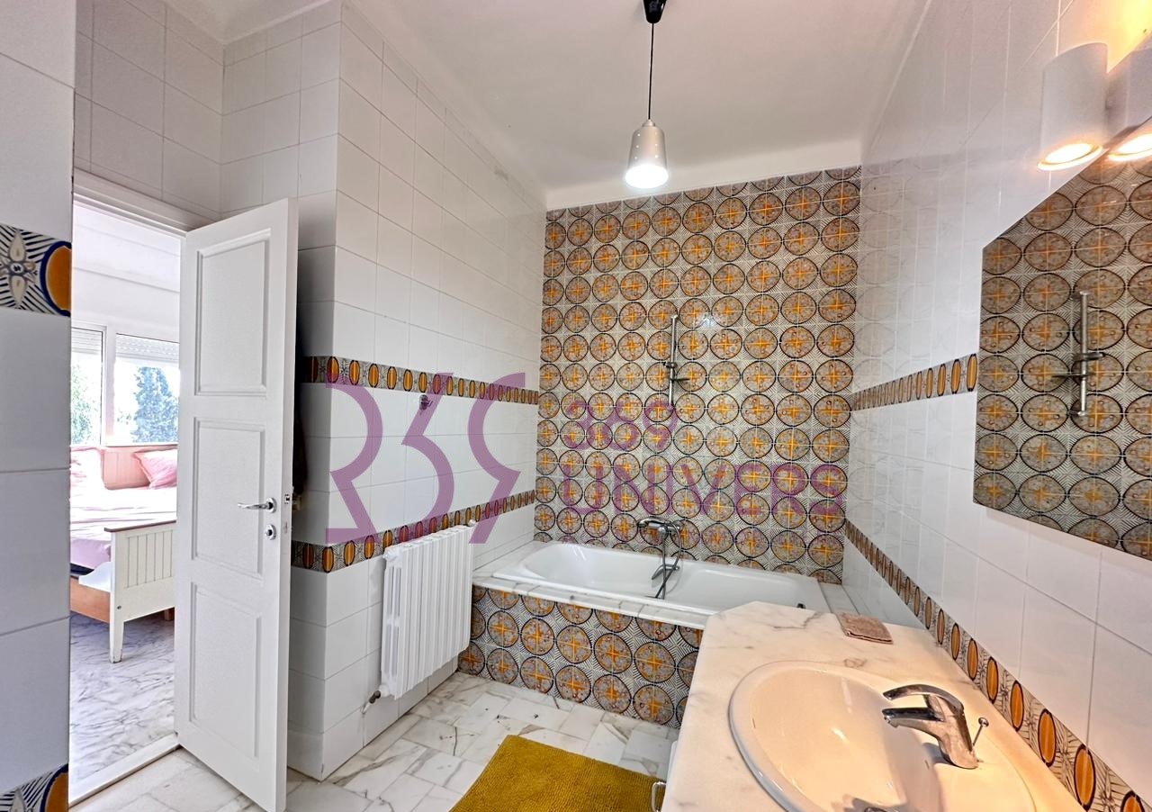 La Marsa&nbsp;Gammart&nbsp;Location&nbsp;Maisons&nbsp;Villa avec piscine � gammarth ref rh113