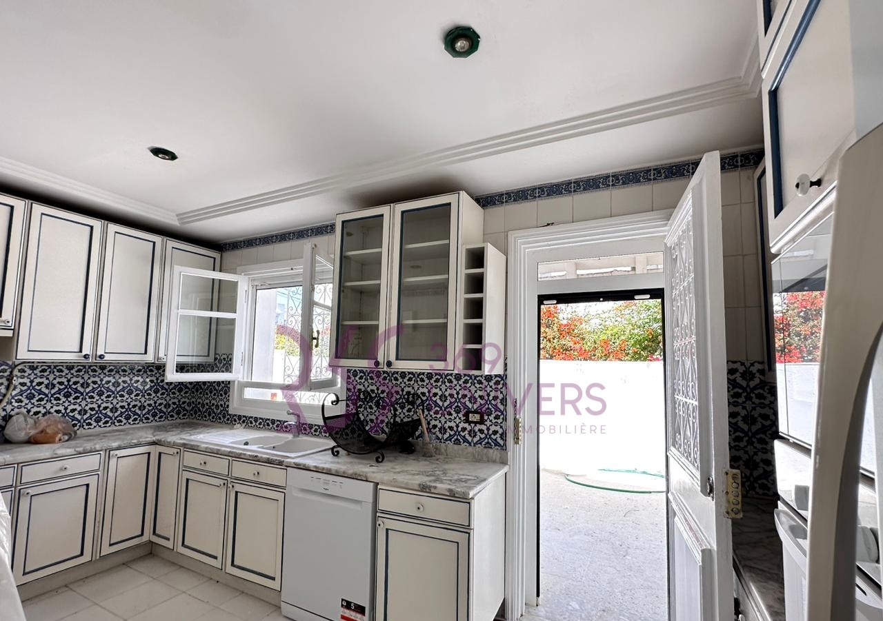 La Marsa&nbsp;Gammart&nbsp;Location&nbsp;Maisons&nbsp;Villa avec piscine � gammarth ref rh110