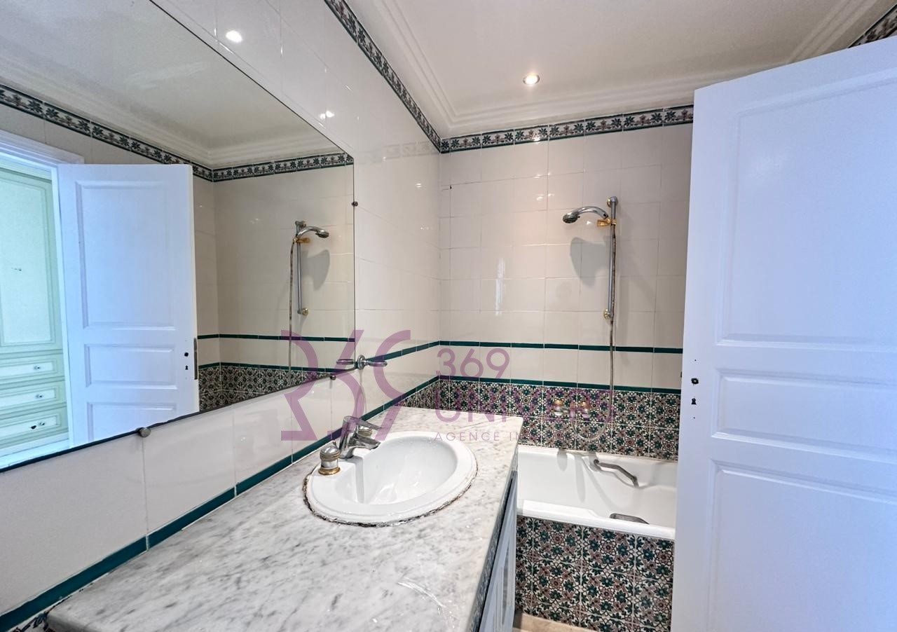 La Marsa&nbsp;Gammart&nbsp;Location&nbsp;Maisons&nbsp;Villa avec piscine � gammarth ref rh110