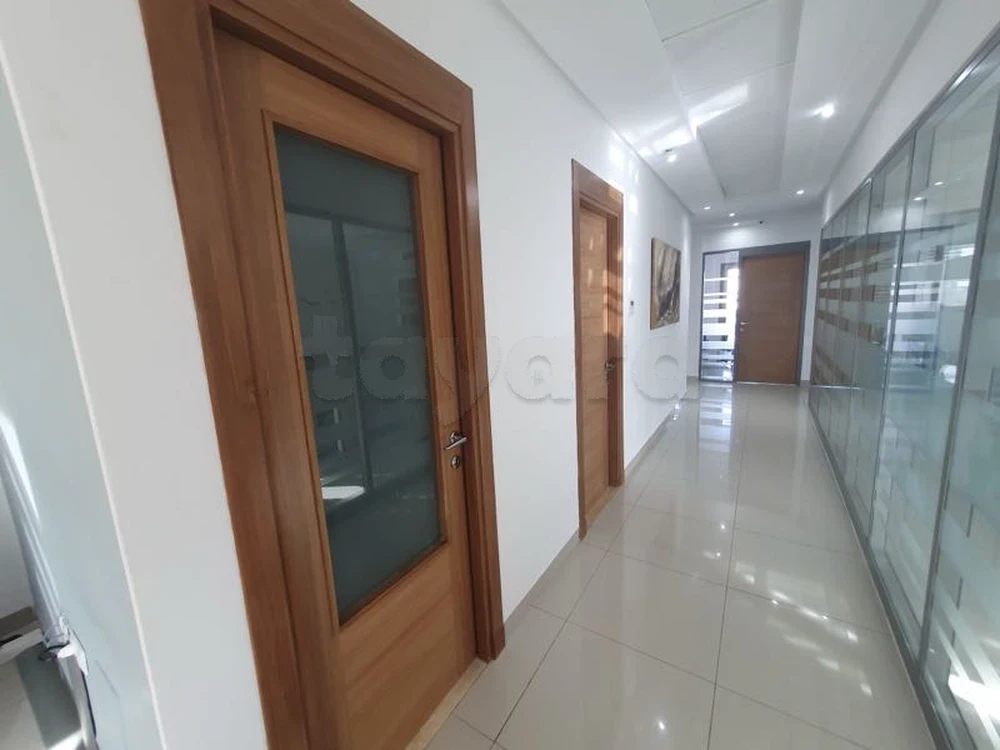Cite El Khadra&nbsp;Zone urbaine nord&nbsp;Bureaux & Commerces&nbsp;Bureau&nbsp;Plateau moderne sup 278 m au centre urbain nord