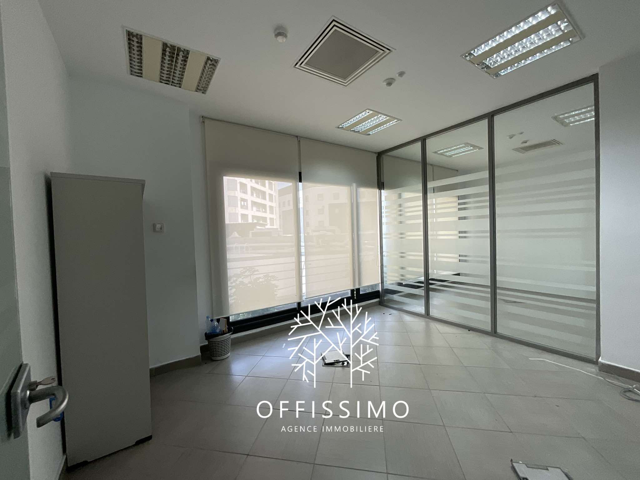 La Marsa&nbsp;Berge Du Lac&nbsp;Location&nbsp;Surfaces&nbsp;Bureau haut standing 4 pi�ces lac 2