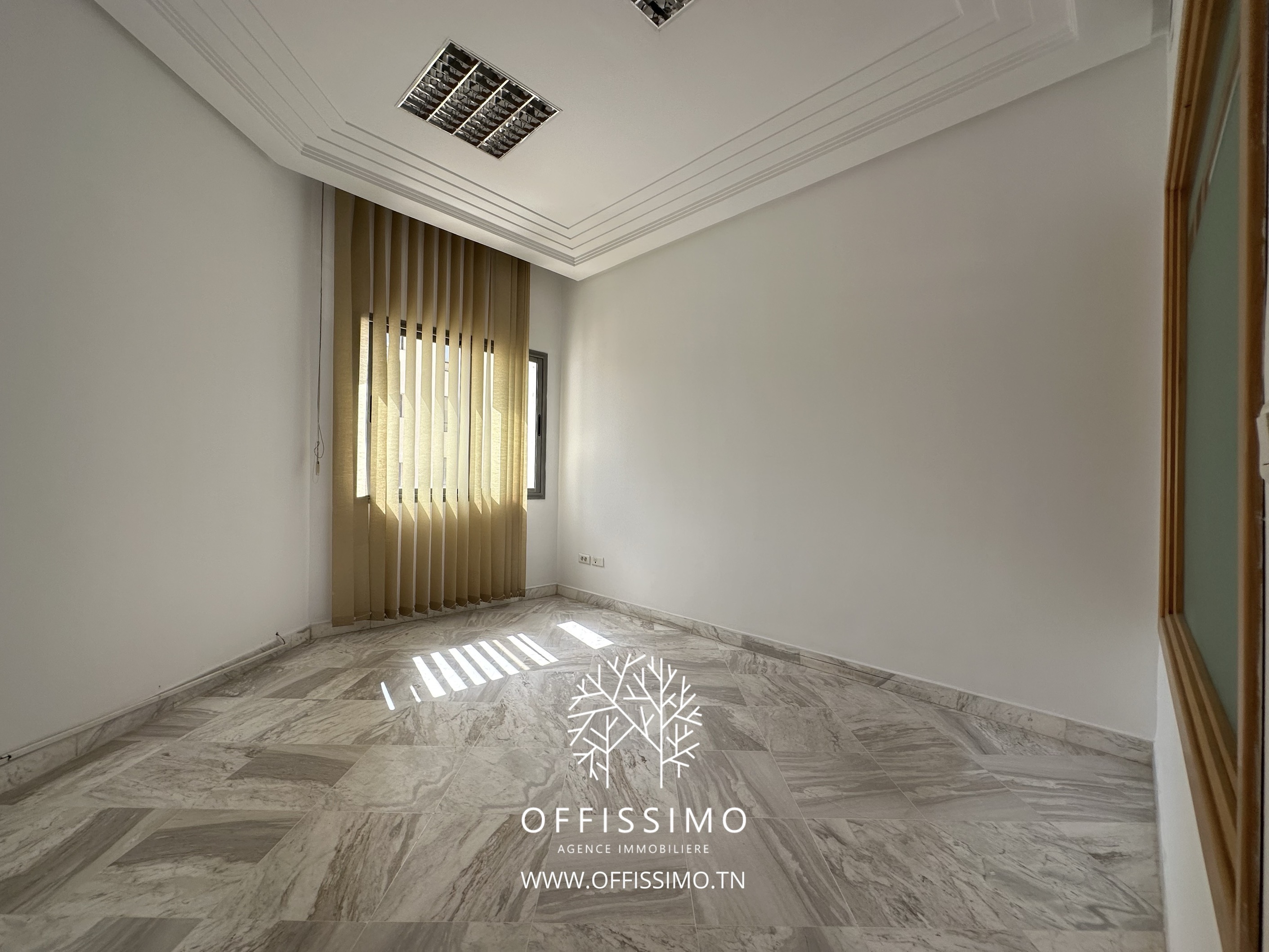 La Marsa&nbsp;Berge Du Lac&nbsp;Location&nbsp;Appart. 5 pi�ces+&nbsp;Bureau 5 pieces lac 1 vue degager