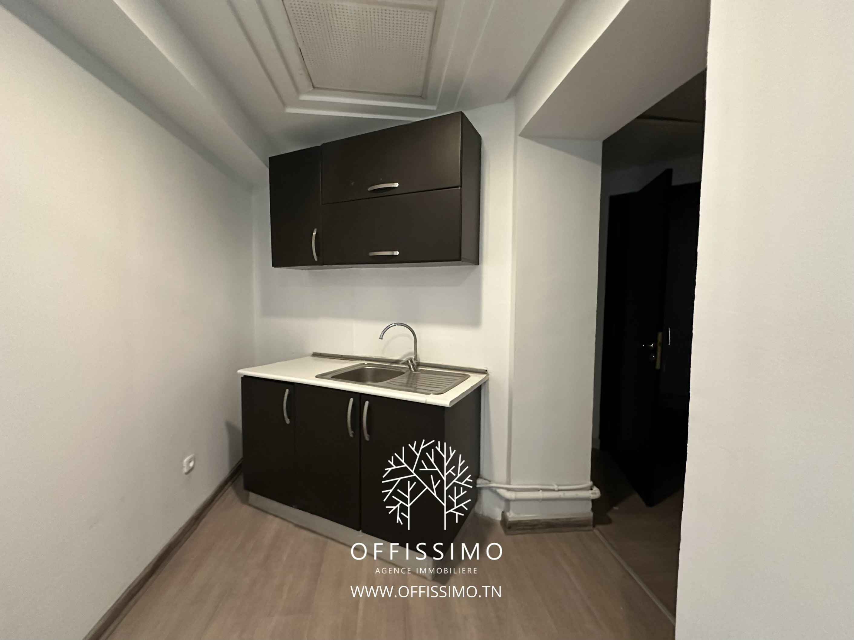 La Marsa&nbsp;Berge Du Lac&nbsp;Bureaux & Commerces&nbsp;Bureau&nbsp;Bureau open space lac 2 et 2 pieces