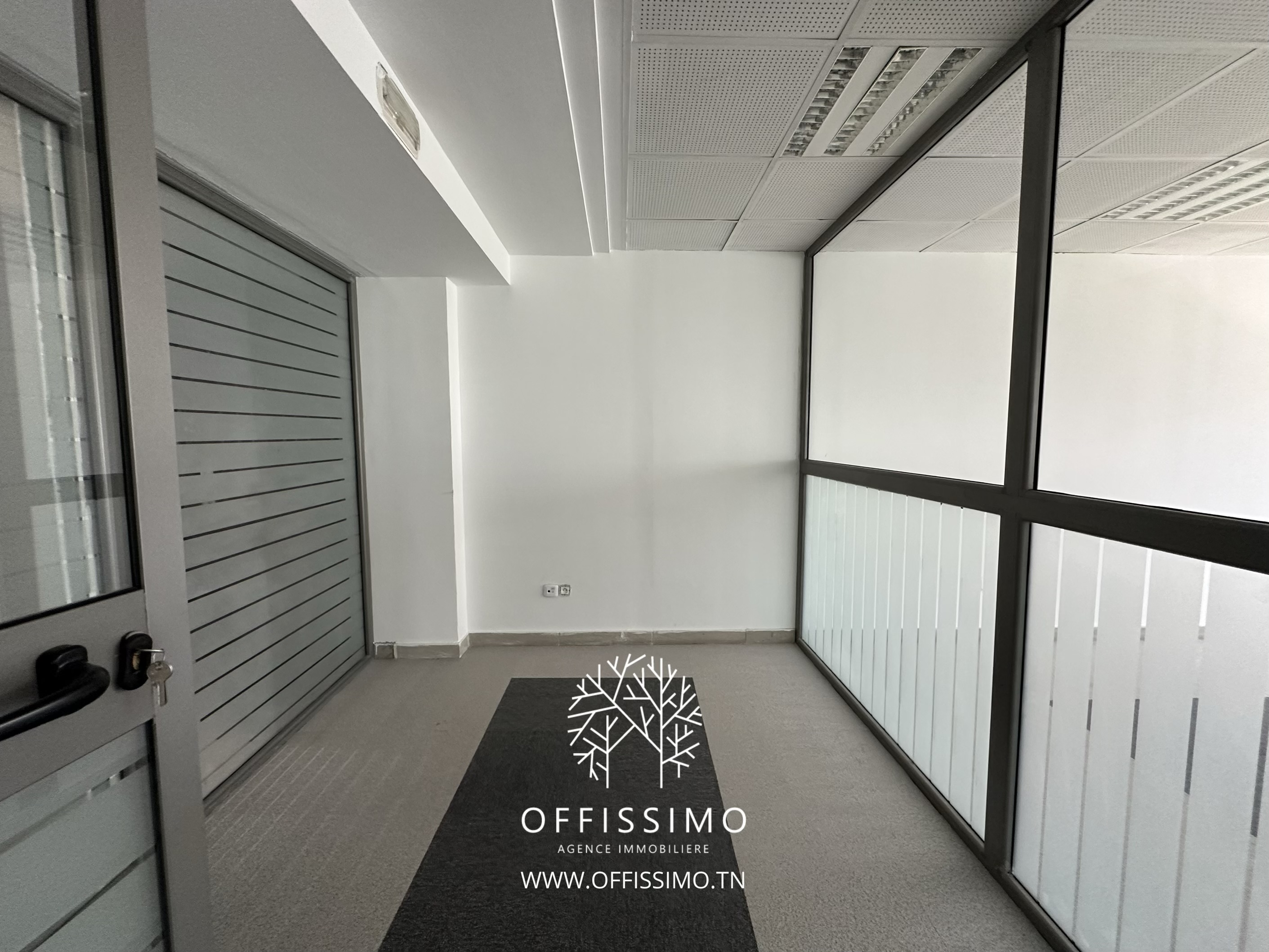 La Marsa&nbsp;Berge Du Lac&nbsp;Bureaux & Commerces&nbsp;Bureau&nbsp;Bureau open space lac 2 et 2 pieces