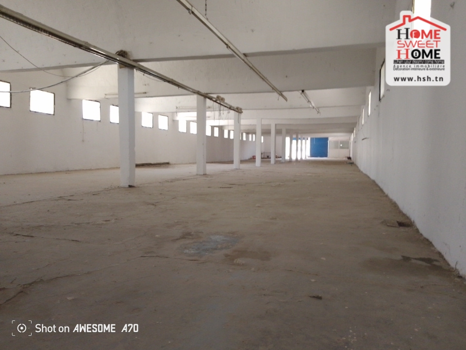 La Marsa&nbsp;Marsa Erriadh&nbsp;Bureaux & Commerces&nbsp;Surfaces&nbsp;Entrepot al masyaf  � jbal khaoui