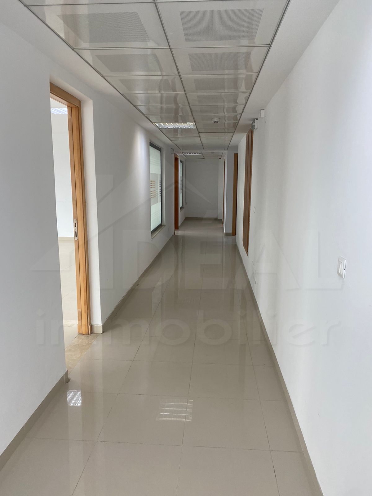 La Marsa&nbsp;Berge Du Lac&nbsp;Bureaux & Commerces&nbsp;Bureau&nbsp;Al bureau 350m2 au lac1