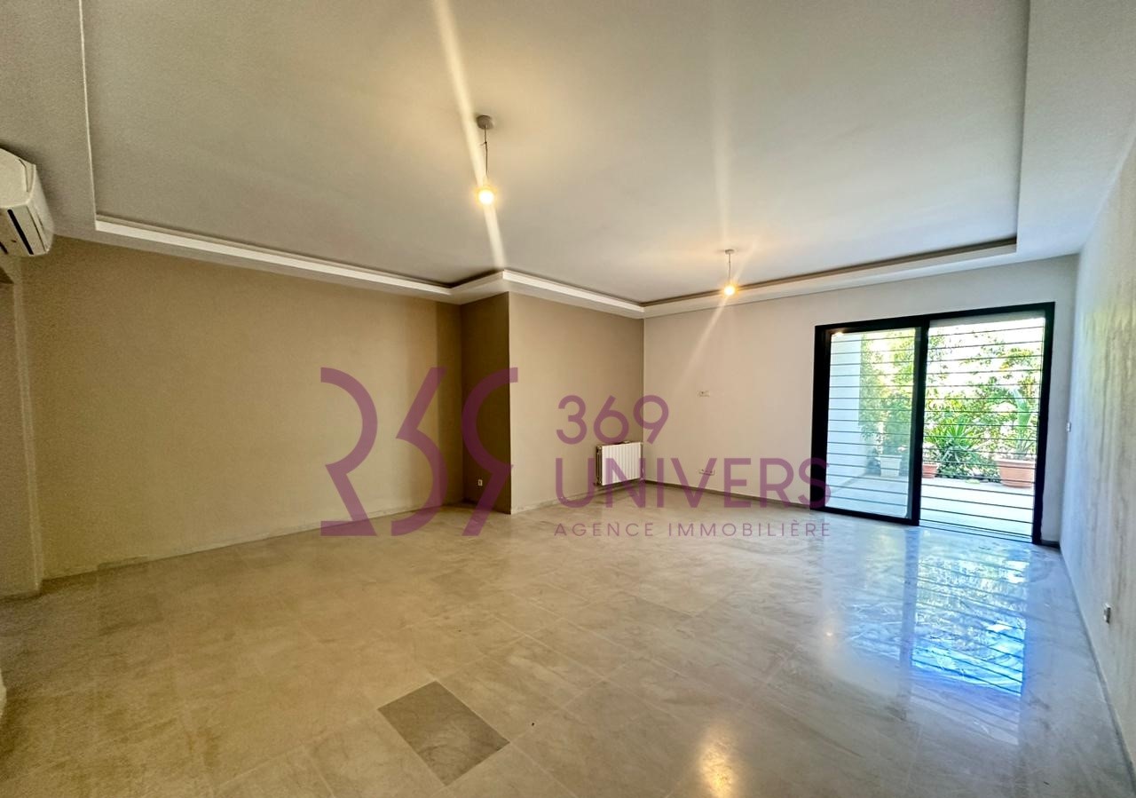 La Marsa Cite Du Stade Location Appart. 3 pices Appart s3 avec terrasse  la marsa ref ra082