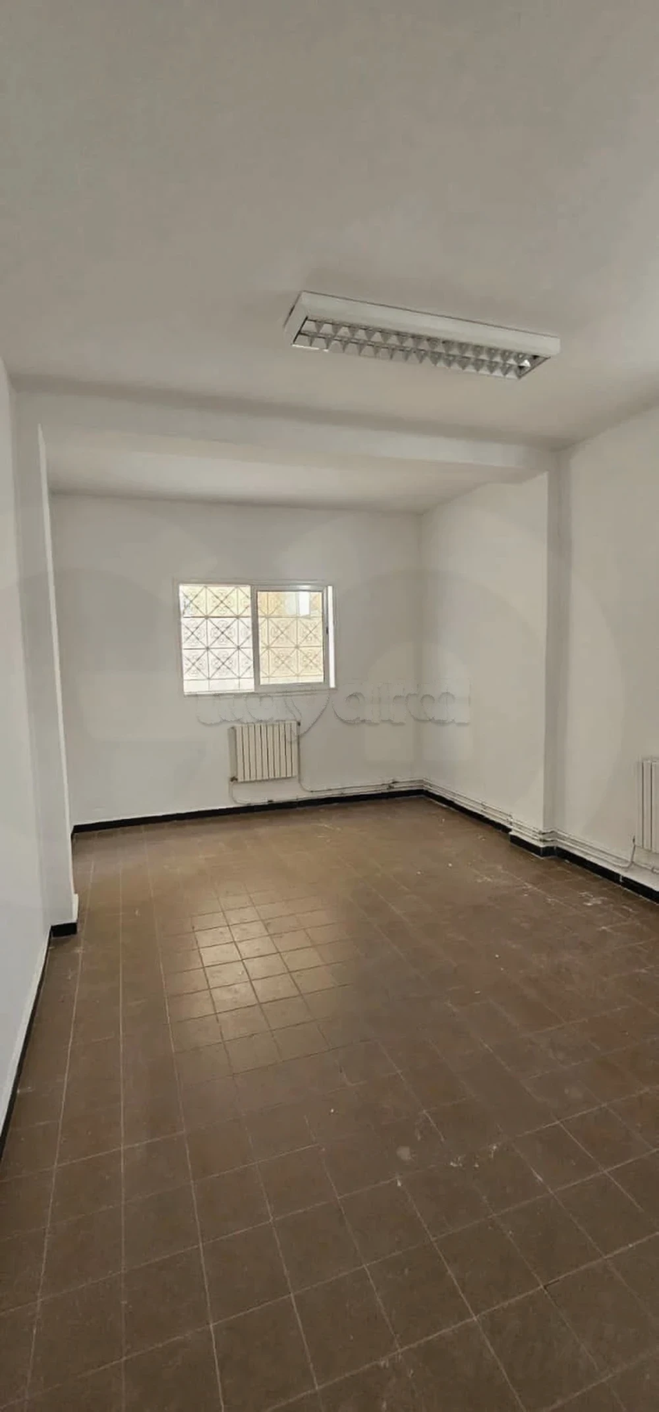 El Menzah&nbsp;Mutuelle Ville&nbsp;Bureaux & Commerces&nbsp;Bureau&nbsp;Villa usage bureautique sup 300 m � mutuelle ville