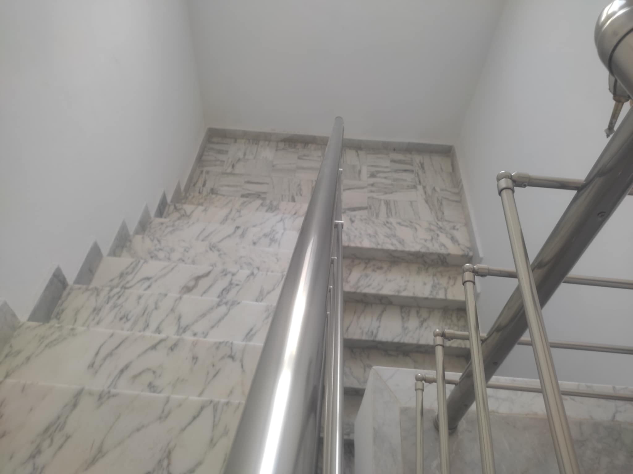 El Menzah&nbsp;Mutuelle Ville&nbsp;Bureaux & Commerces&nbsp;Bureau&nbsp;Villa usage bureautique sup 200 m � mutuelle ville