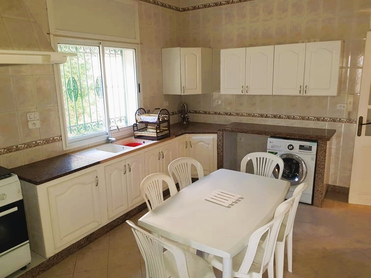 Ain Zaghouan Ain Zaghouan Location Maisons Etage de villa s4 meubl  ain zaghouan